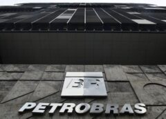 Petrobras aceita oferta de US$ 1,65 bi por refinaria na Bahia