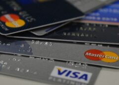 Registro de recebíveis de cartões é adiado para junho